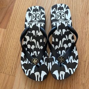 TORU BURCH HEEL FLIP FLOPS
